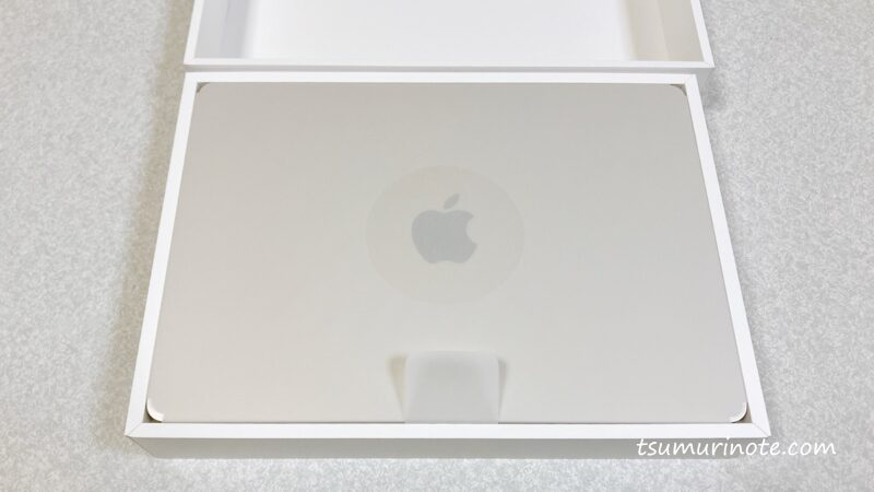 MacBook Air M2開封の儀